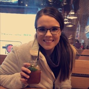 Meet your Posher, Toni